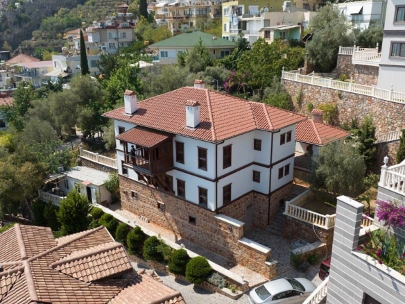 9+2 Luxury Villa in Castle of Alanya
