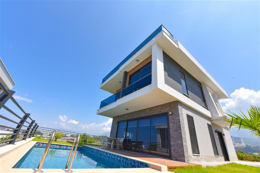 4+1 Luxury Smart Villa in Kargicak, Alanya