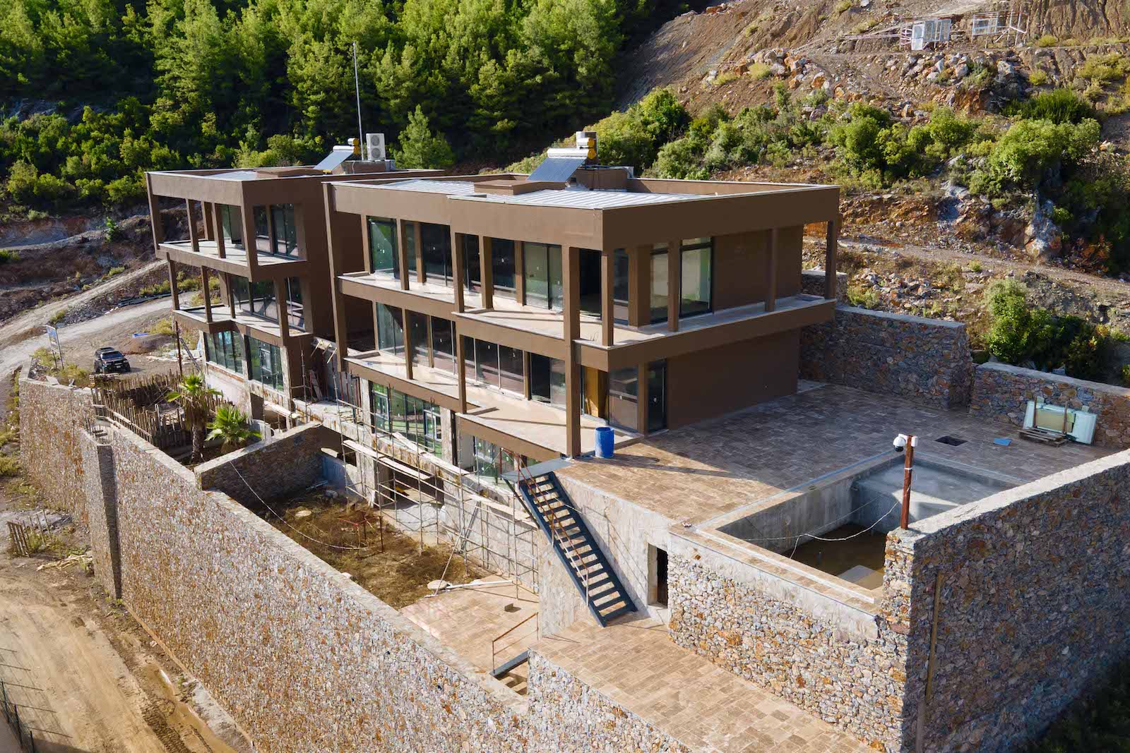5+1 Luxury Villa 1.000 m2 land in Tepe, Alanya