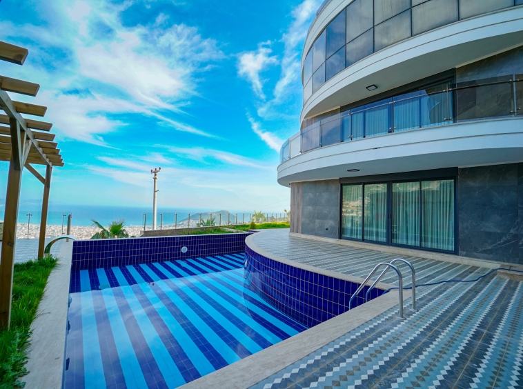 7+2 Luxury Seaview Villa in Tepe, Alanya