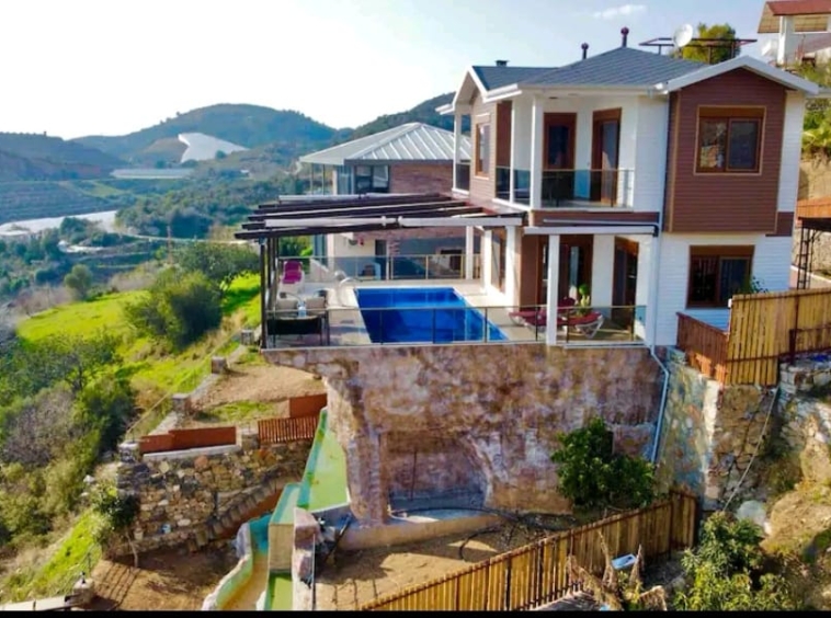 4+1 Seaview Villa in Demirtas, Alanya