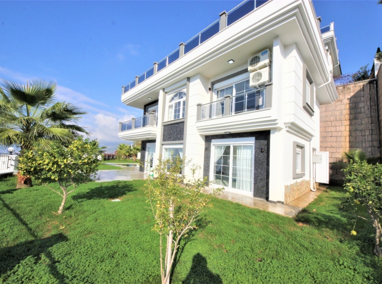 3+1 Detached Villa in Kargicak, Alanya