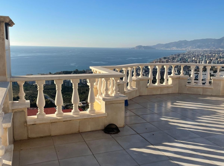 4+1 Seaview Villa in Kargicak, Alanya