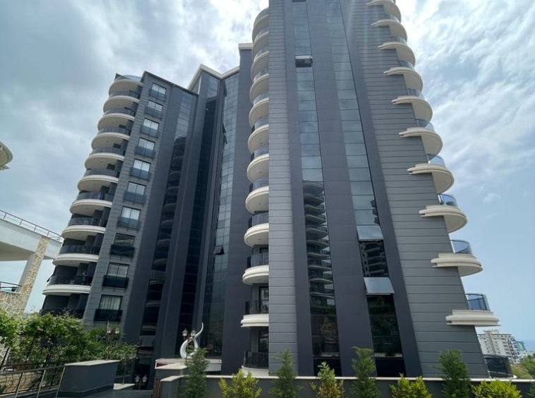 2+1 Luxury Apartment in Mahmutlar, Alanya