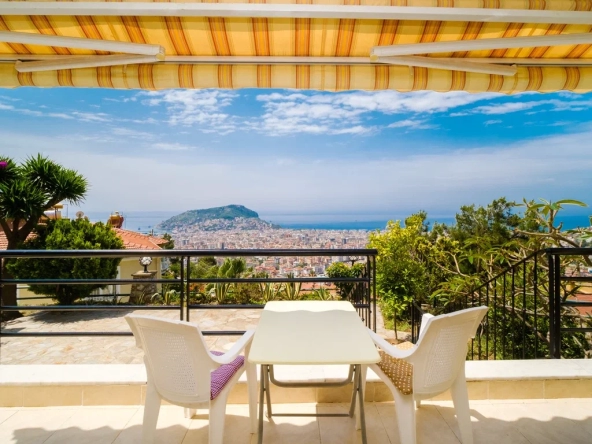 2+1 Full Seaview Apartment in Bektas, Alanya