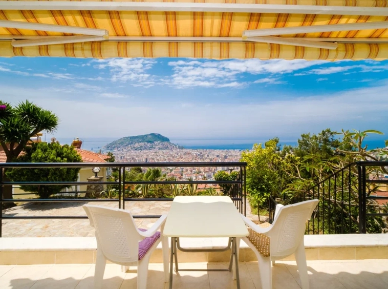 2+1 Full Seaview Apartment in Bektas, Alanya