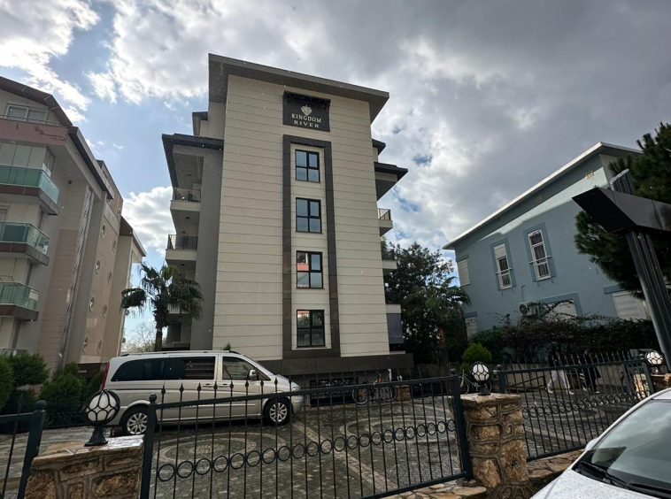 2+1 Dublex Penthouse near Dim River in Kestel, Alanya