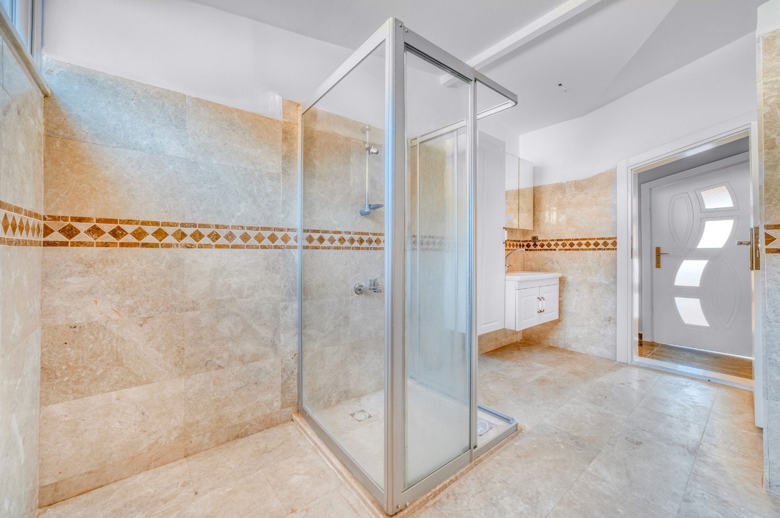 4+1 duplex penthouse in Bektas Alanya