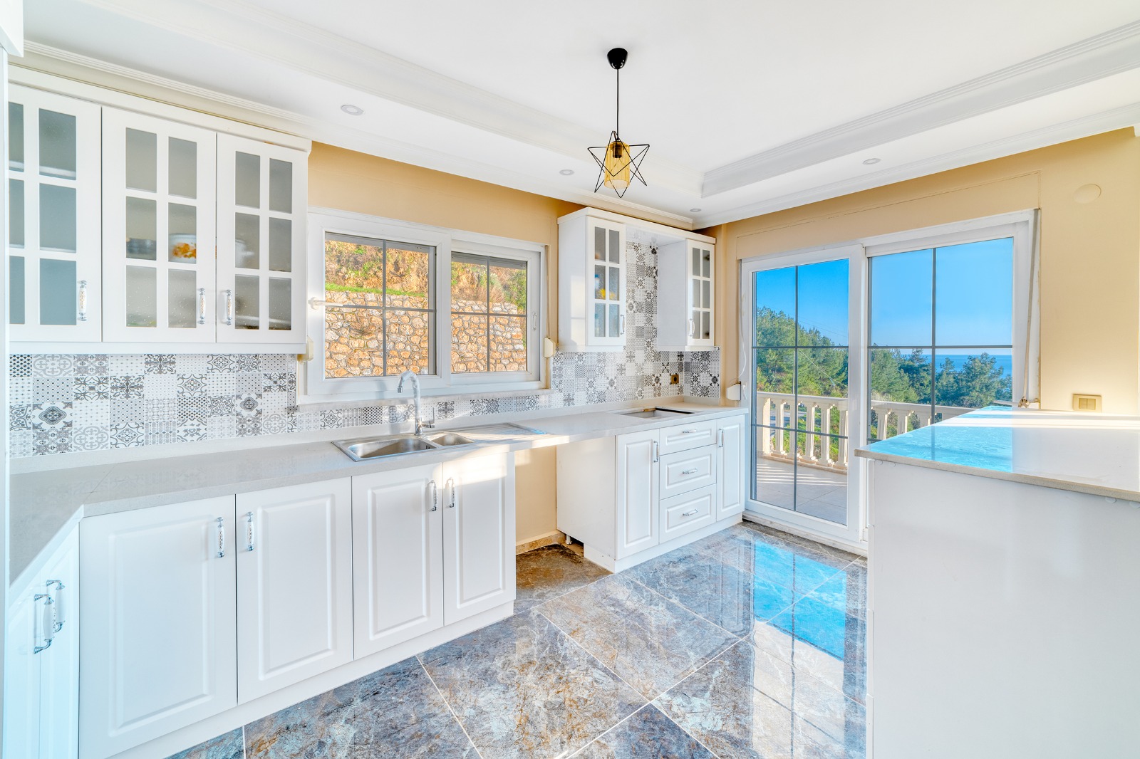 4+1 duplex penthouse in Bektas Alanya