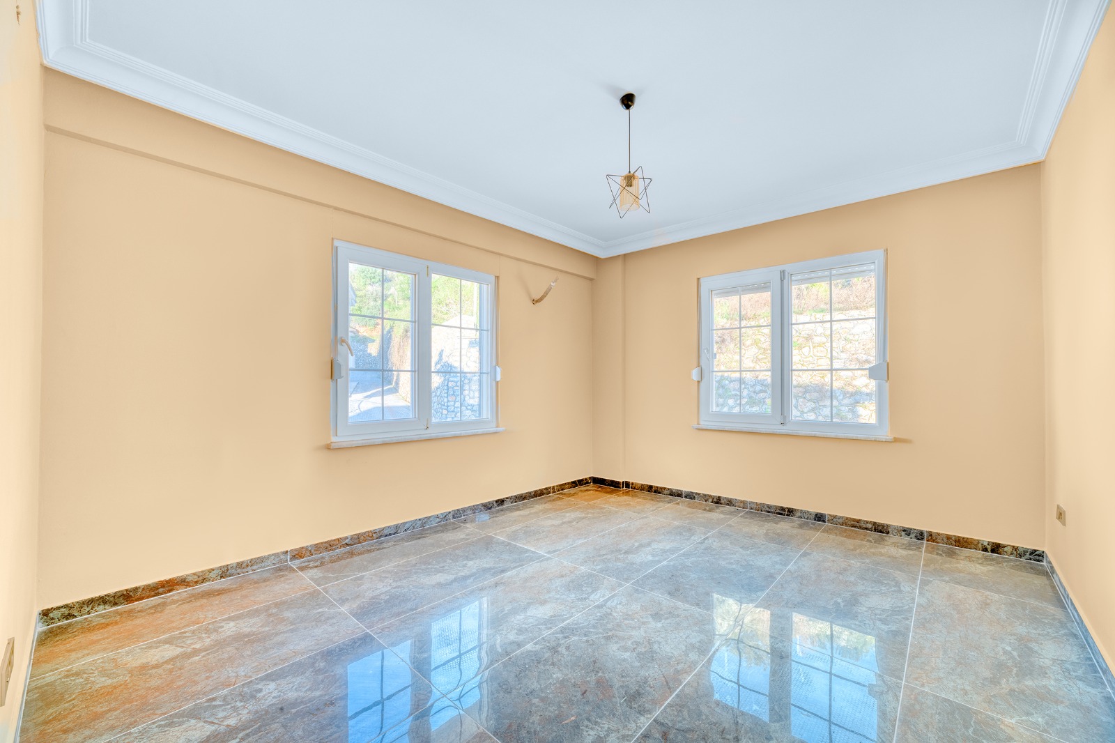 4+1 duplex penthouse in Bektas Alanya